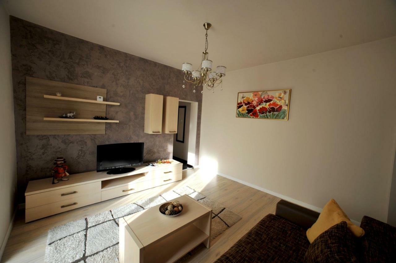 Like Home Braşov Buitenkant foto