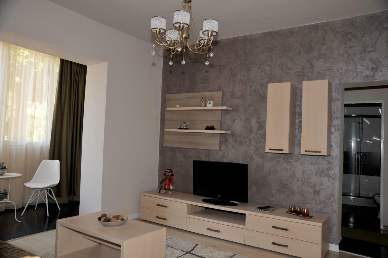 Like Home Braşov Buitenkant foto