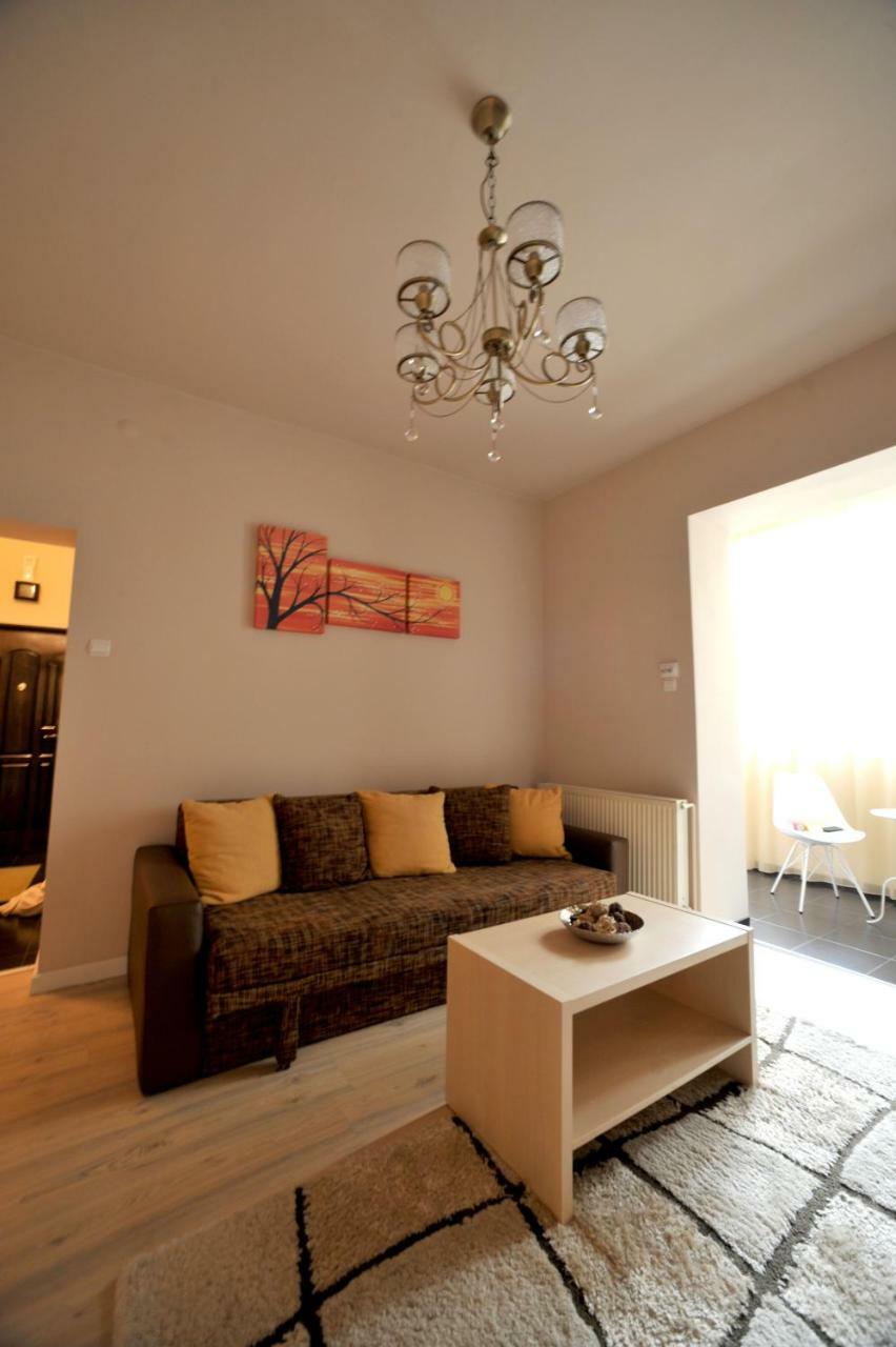 Like Home Braşov Buitenkant foto